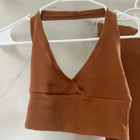 Rust Ribbed Women's 2 piece - Picture 2 of 3